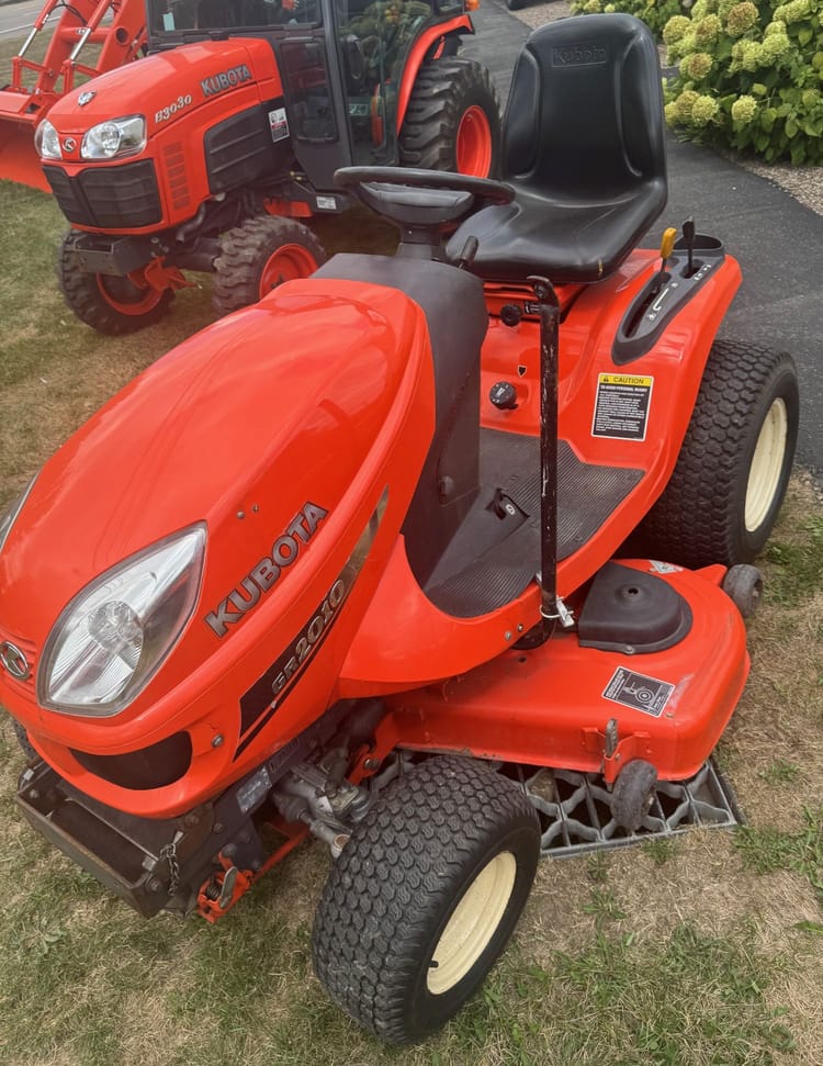 Kubota GR2010 Lawn Tractor – Consignment
