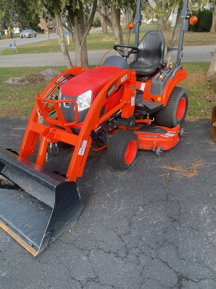 2019 – Kioti CS2210
